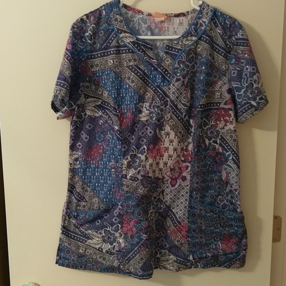 Scrub top